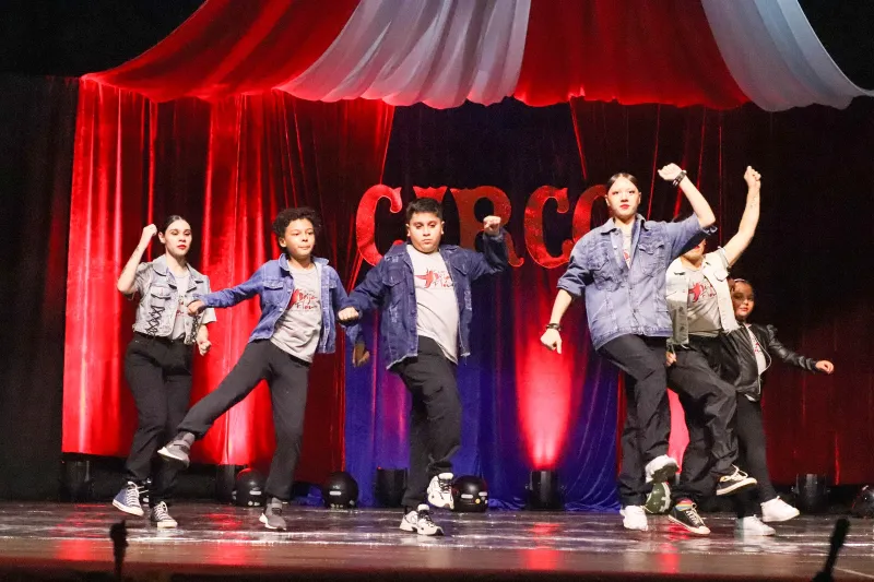 Apresentação final do ano - Dança